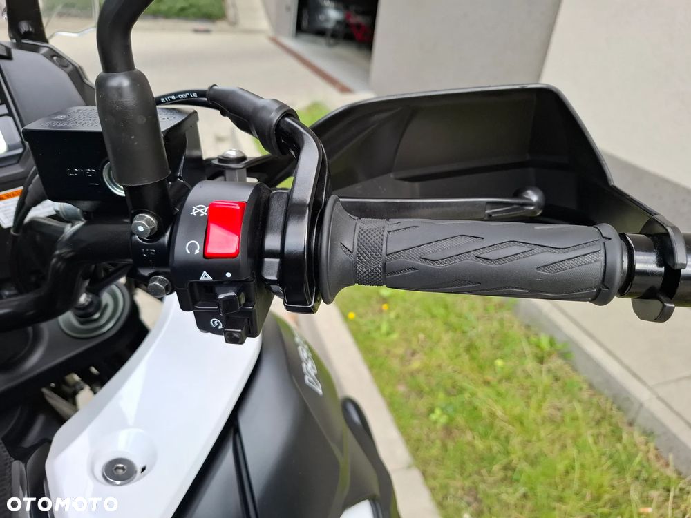 Suzuki V-STROM - 8