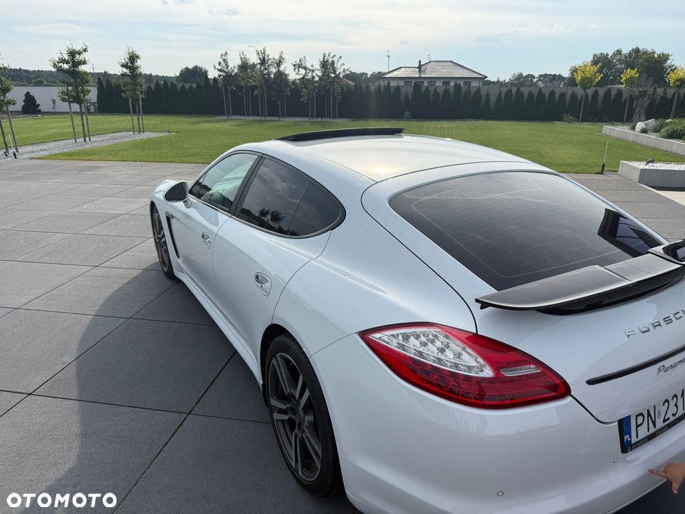 Porsche Panamera GTS - 21