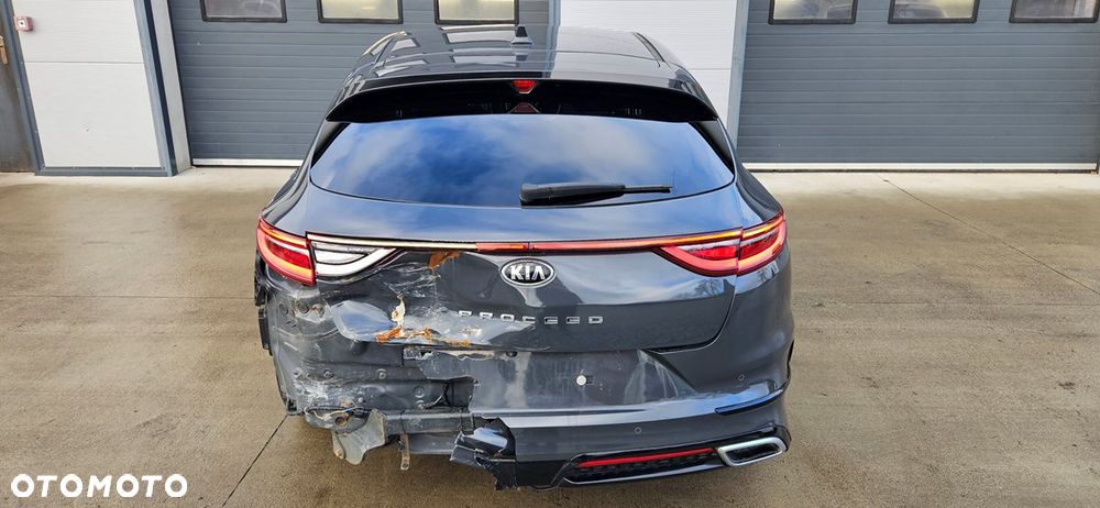 Kia ProCeed 1.6 CRDi DCT7 SCR GT LINE - 19