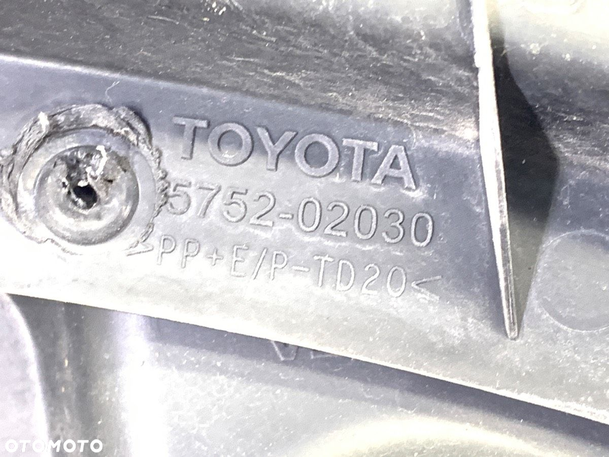 PODSZYBIE - 186.00 PLN - TOYOTA AURIS (_E15_) 2006 - 2012 1.4 D-4D (NDE150_) 66 kW [90 KM] olej - 4