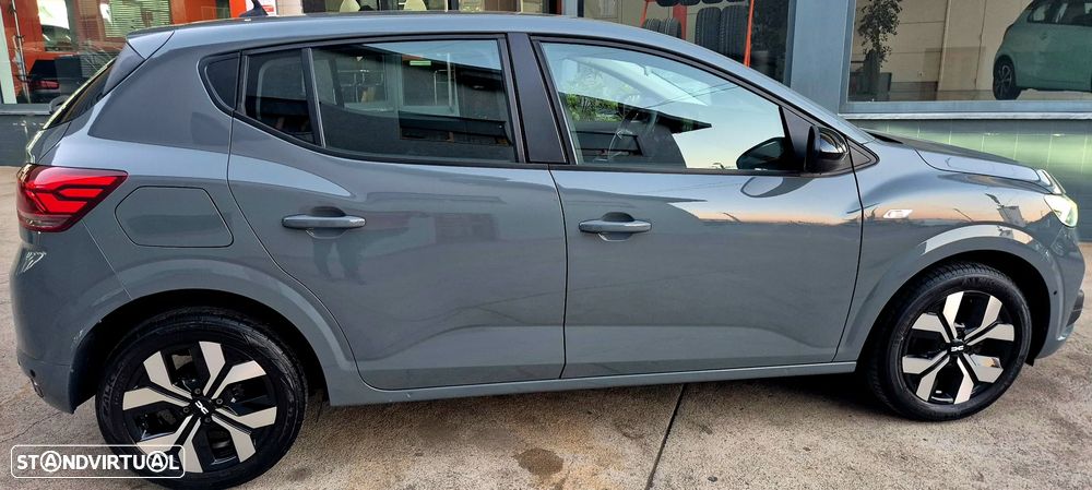 Dacia Sandero - 11