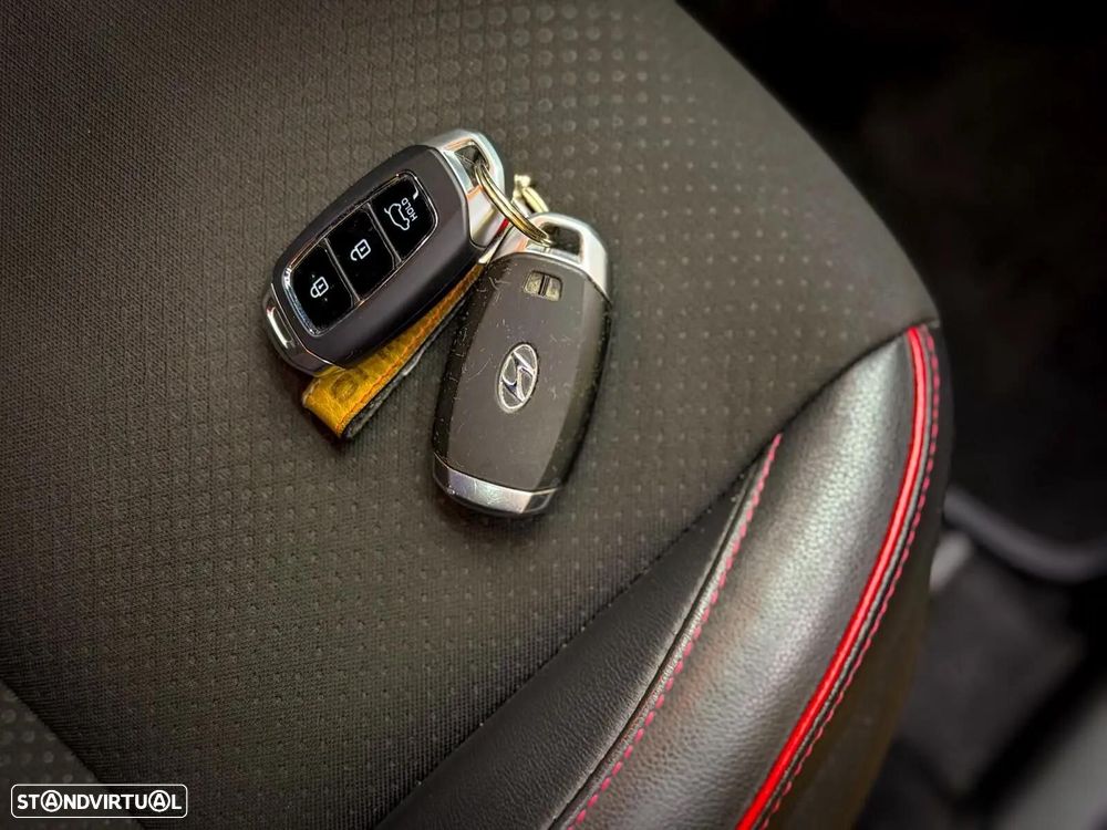 Hyundai Kauai 1.0 T-GDi Tecido Preto - 39