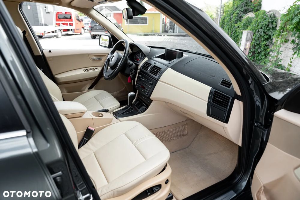 BMW X3 3.0i - 24