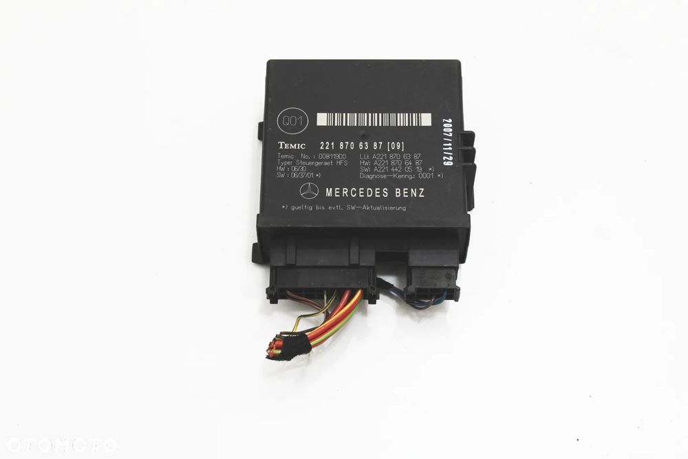 Moduł sterownik automatycznej klapy bagażnika OE Mercedes W221 A2218706387 - 2
