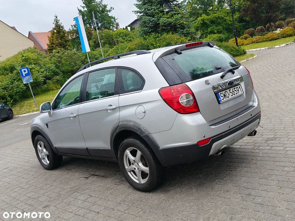 Chevrolet Captiva 2.0 4WD 5 Sitzer LS - 13