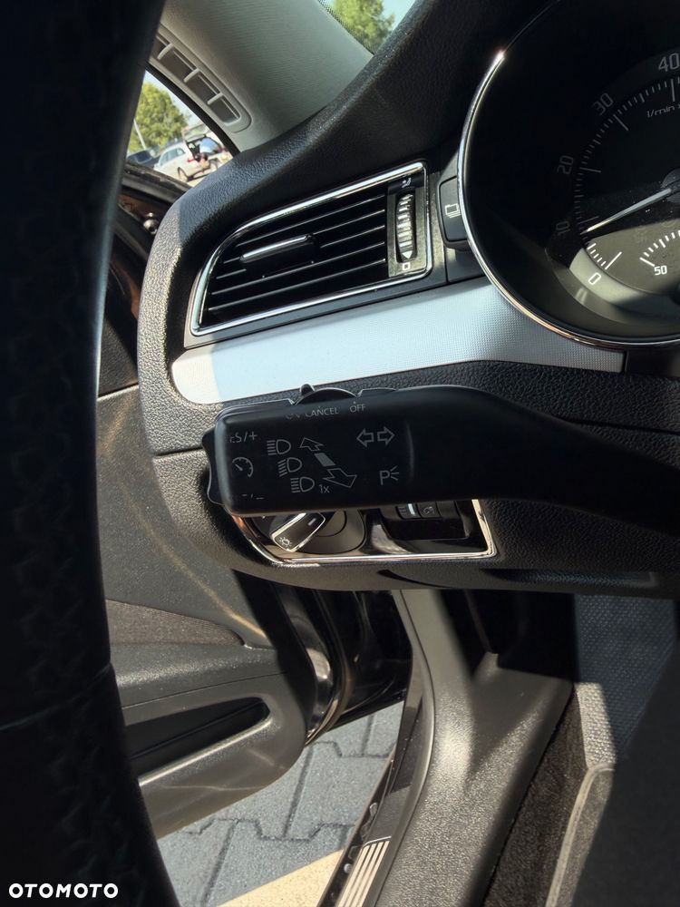 Skoda Superb 1.8 TSI DSG FAMILY - 33