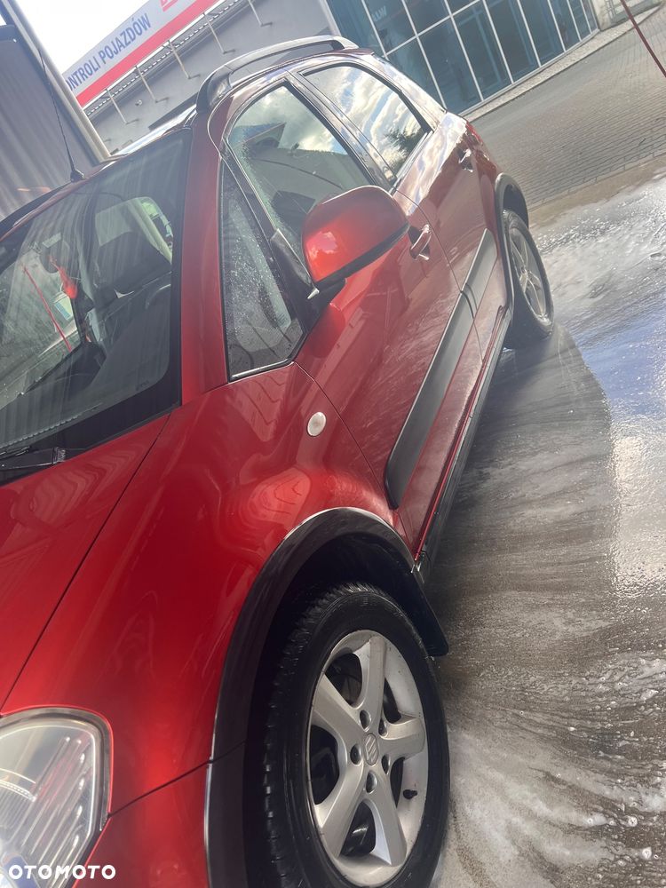Suzuki SX4 1.6 VVT 4x4 Club - 3
