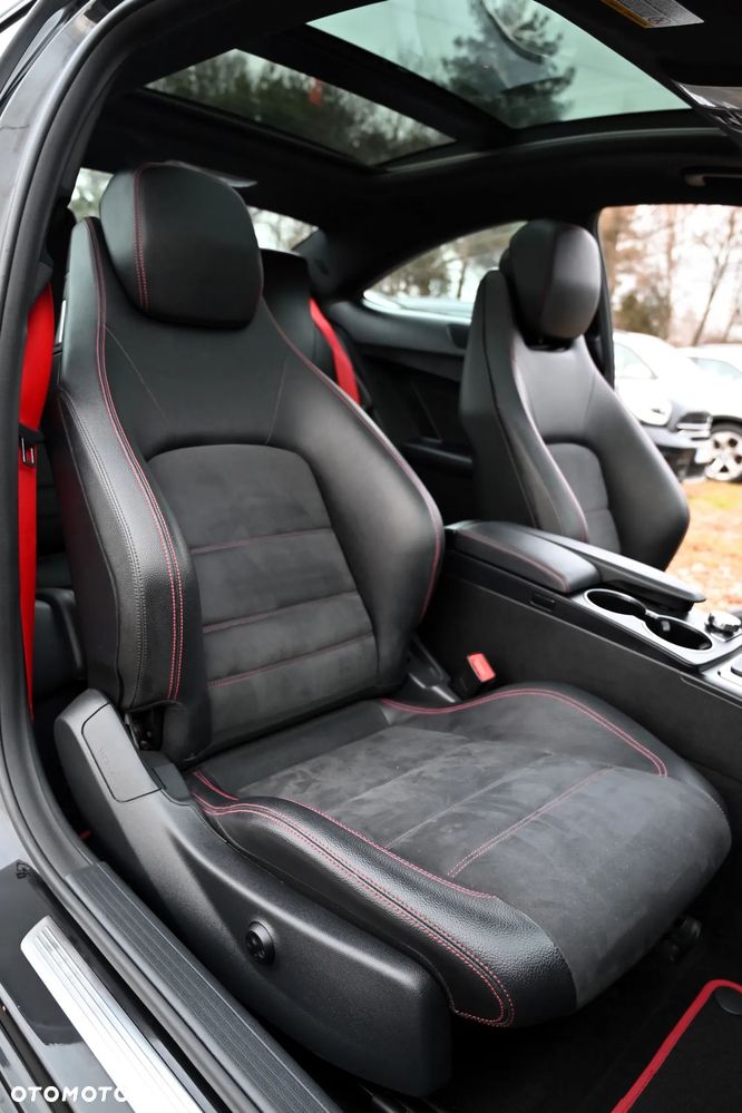 Mercedes-Benz Klasa C 350 7G-TRONIC Edition - 23