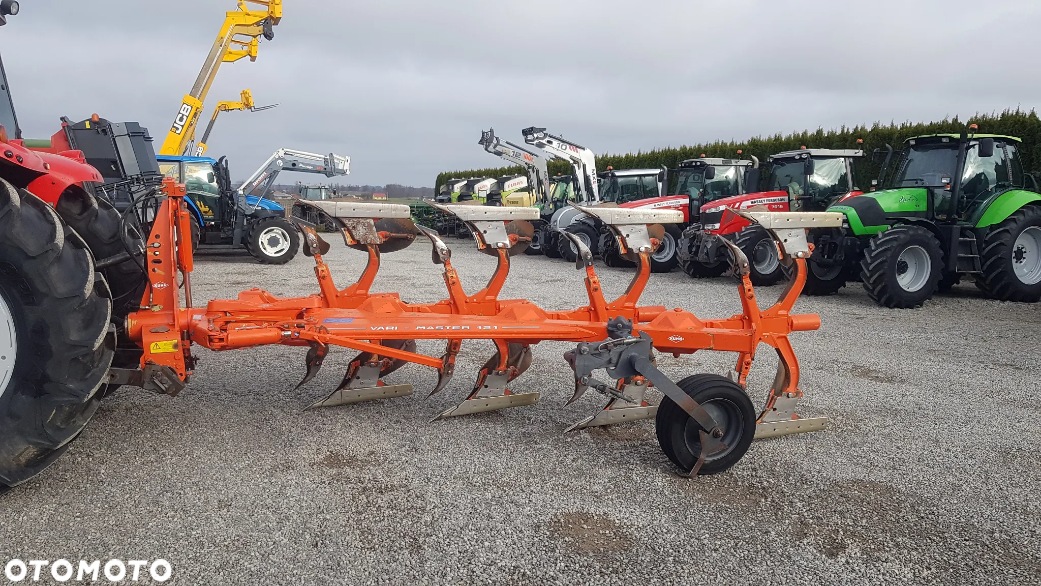 Kuhn VariMaster 121 4 skibowy Non STOP - 14