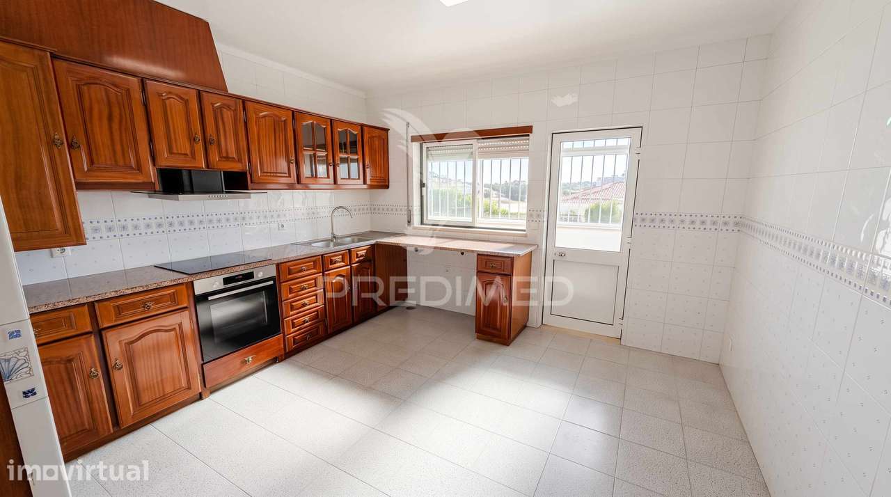 APARTAMENTO T3 REMODELADO COM GARAGEM BOX para 2 carros | MOINHOS D... - Grande imagem: 4/19