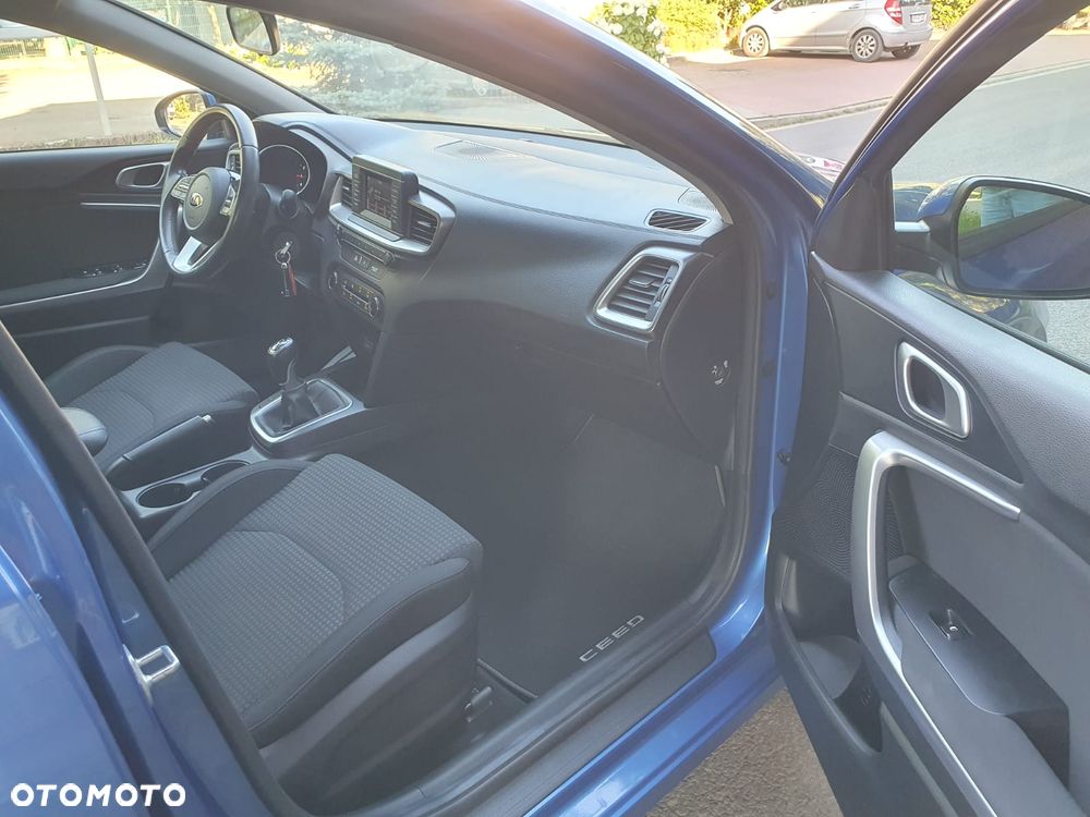 Kia Ceed 1.4 Vision - 10