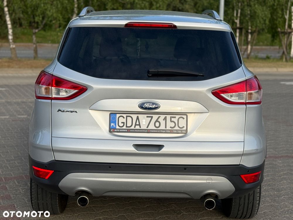 Ford Kuga 2.0 TDCi 2x4 Titanium - 15
