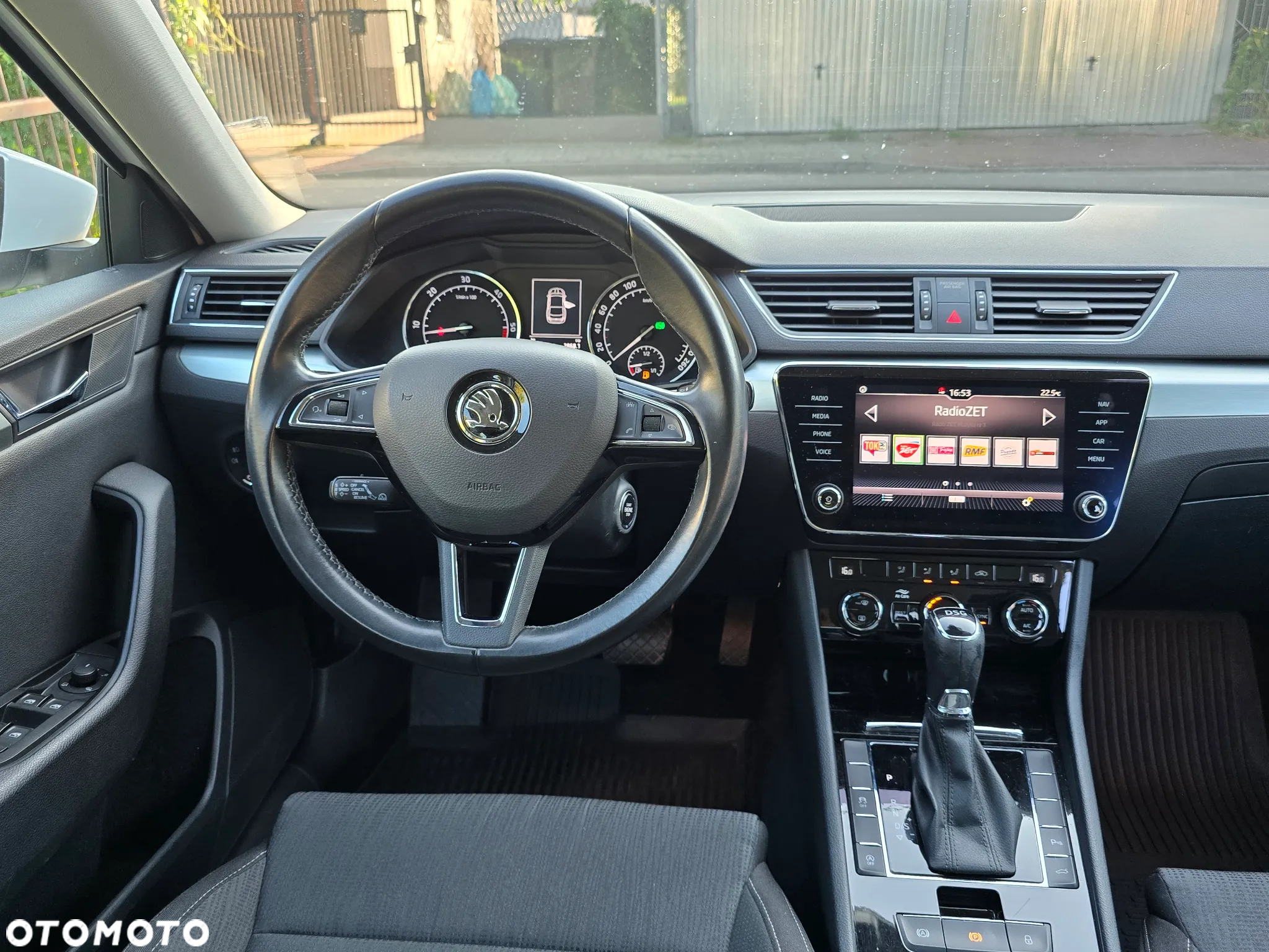 Skoda Superb 2.0 TDI Sportline DSG - 26