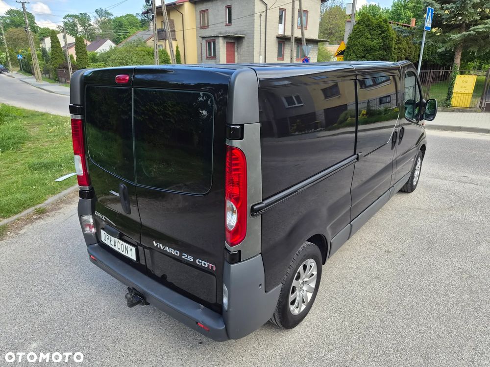 Opel Vivaro - 24