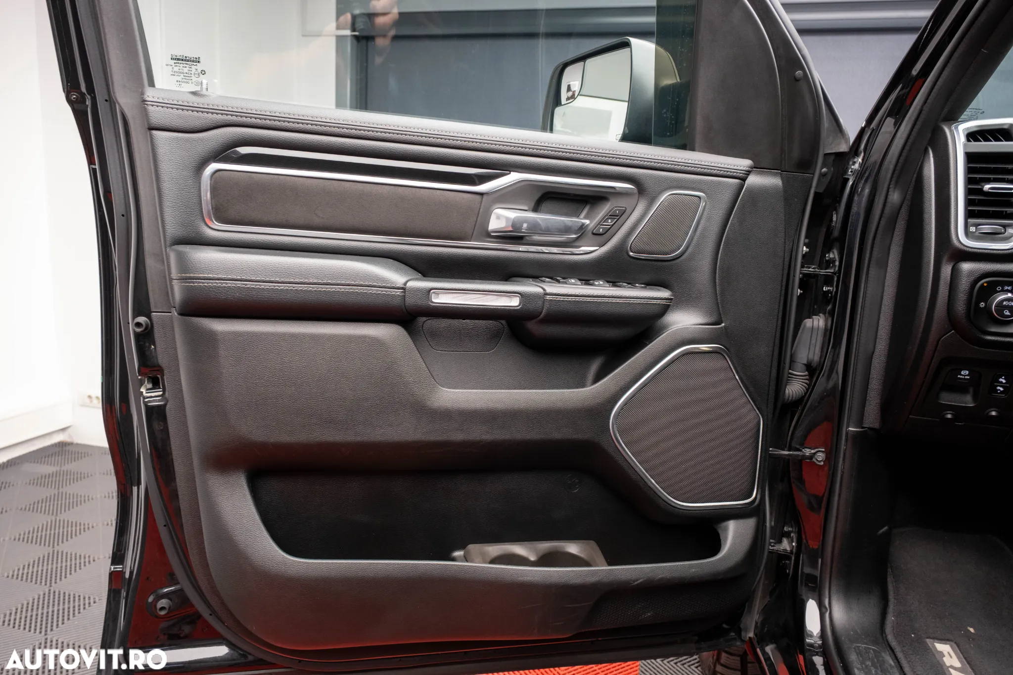 Dodge RAM - 28