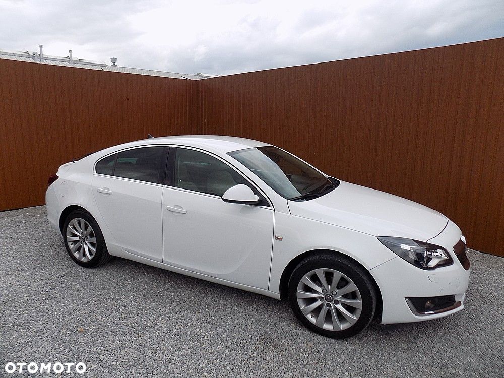 Opel Insignia 1.6 Turbo Design Edition - 33
