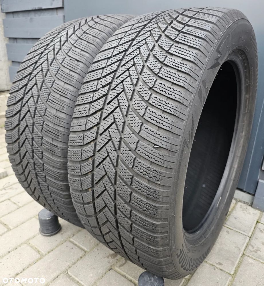 Bridgestone Blizzak LM005 255/50R19 103 T