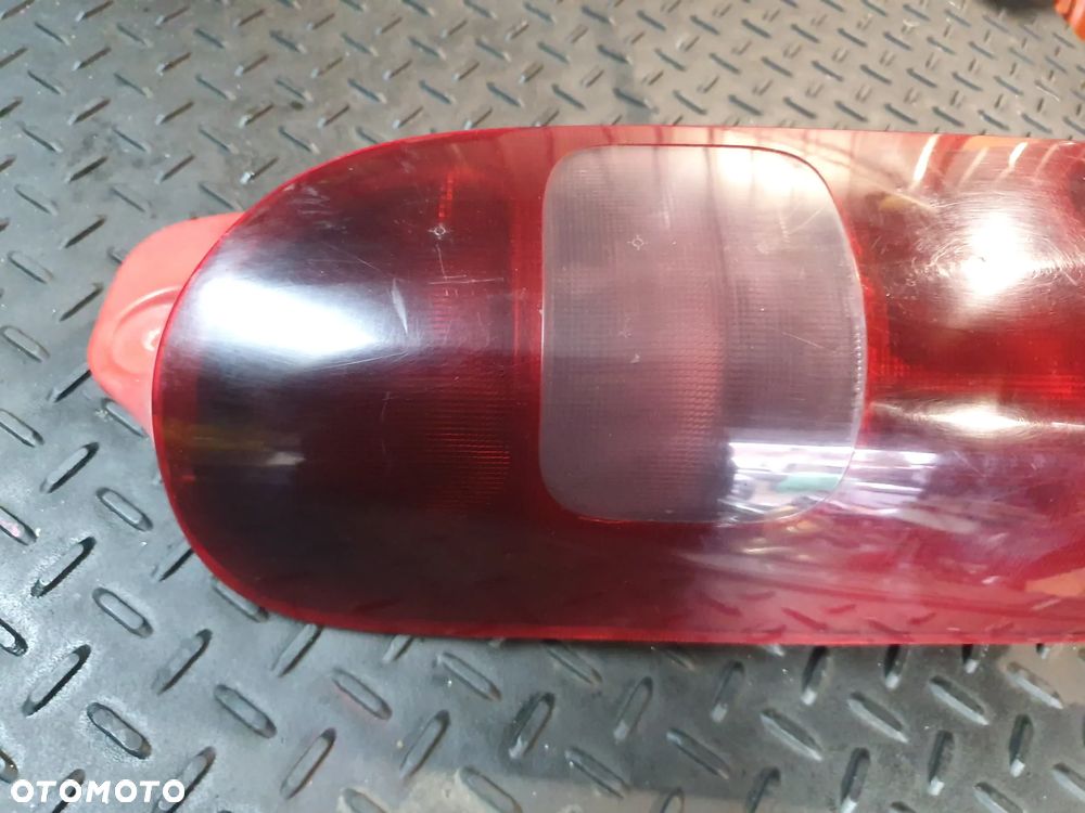 LAMPA LEWY TYŁ RENAULT MASTER II + WTYCZKA INSTALACJA - 2