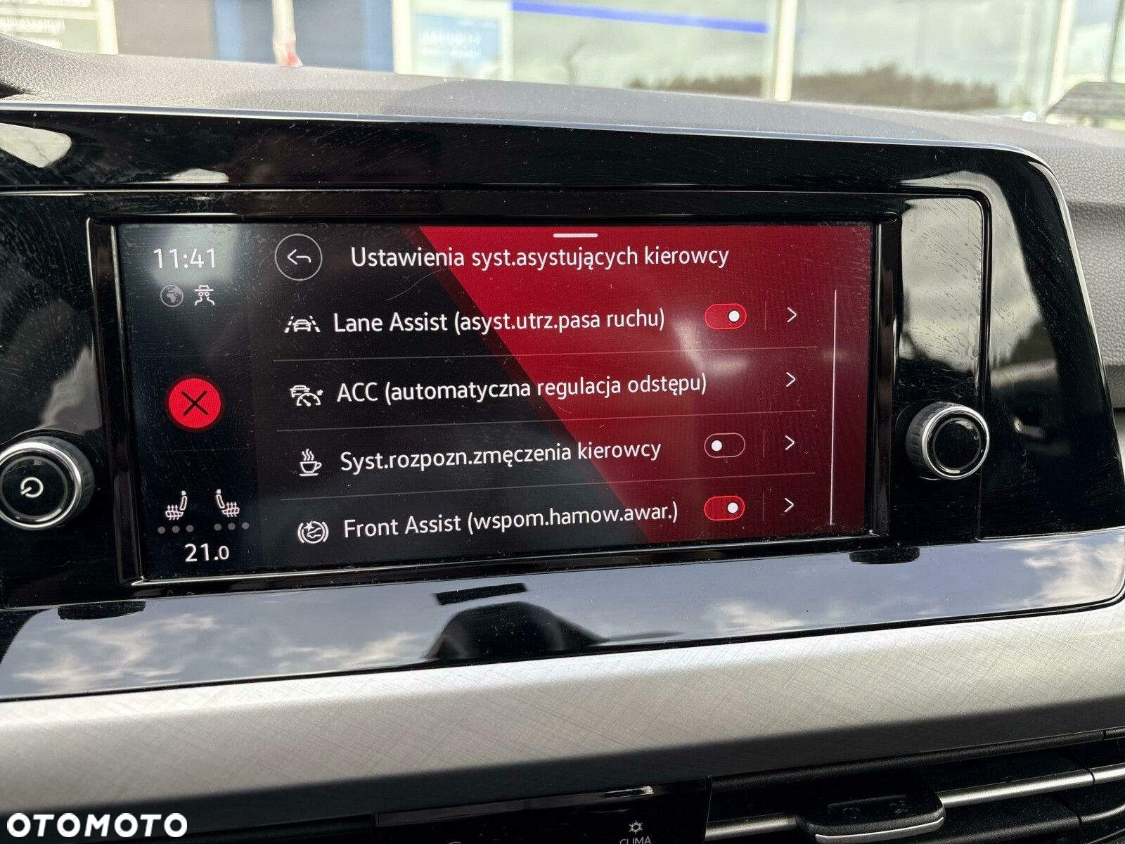 Volkswagen Golf VIII 1.5 TSI EVO Life - 24