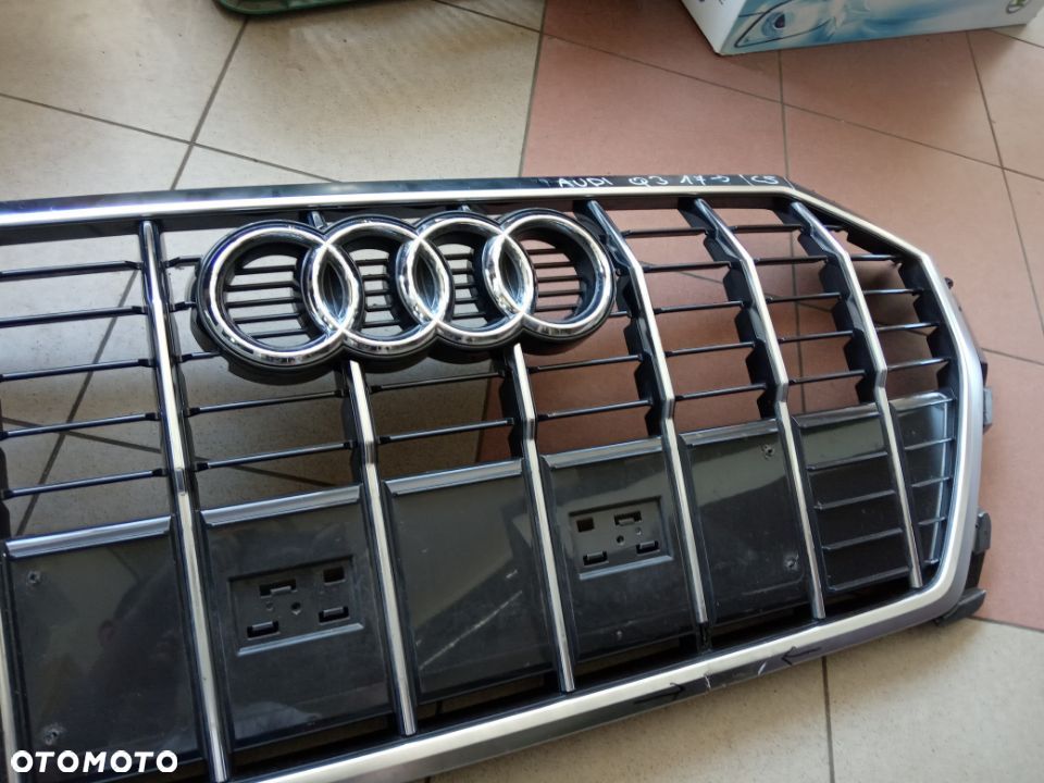 Audi Q3 17- atrapa grill zderzaka - 3