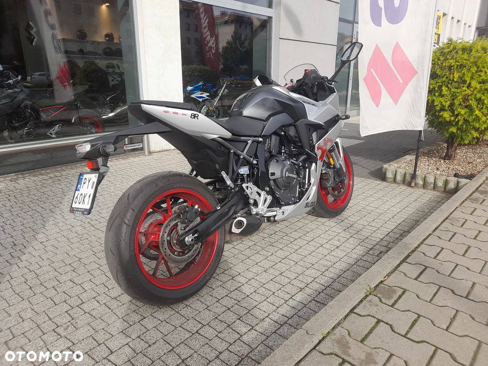 Suzuki GSX - 4