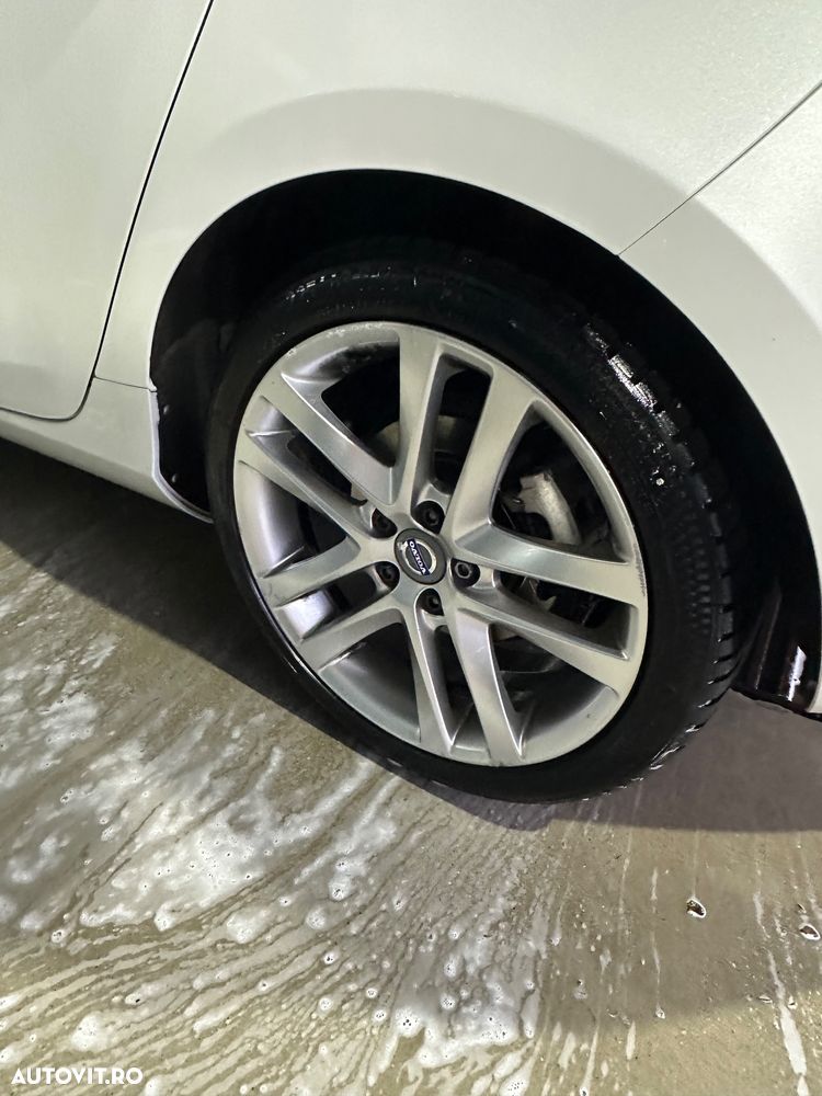 Volvo V40 D4 Aut Momentum - 15