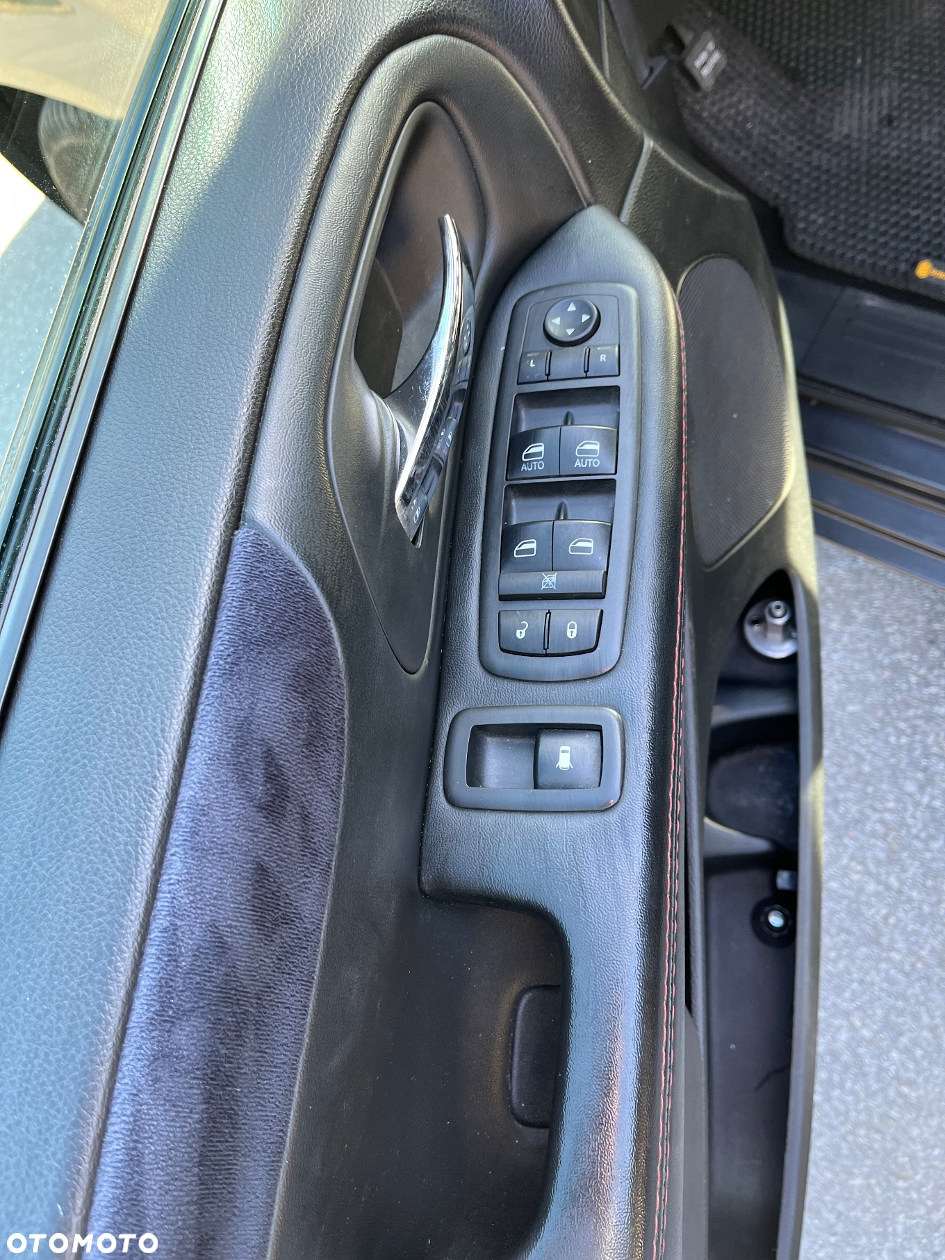 Dodge Grand Caravan - 13