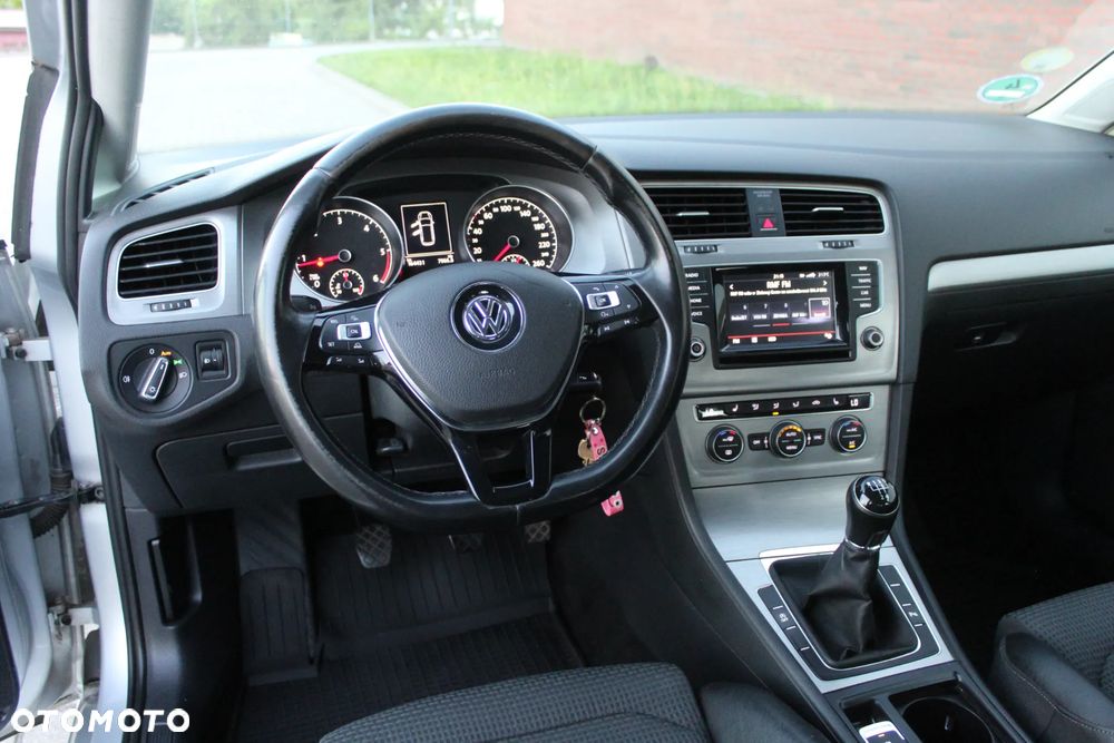 Volkswagen Golf 1.6 TDI BlueMotion Technology Comfortline - 5