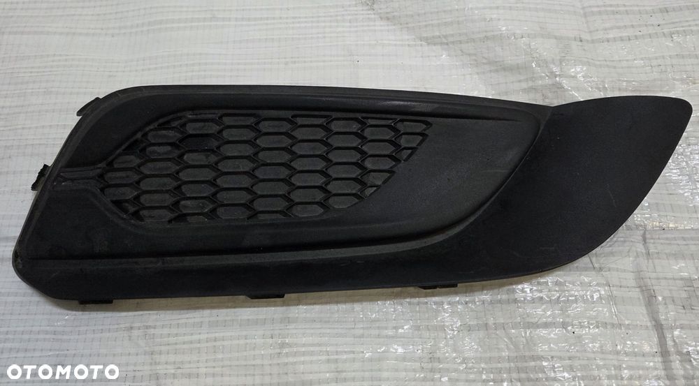 OPEL CROSSLAND LISTWA KRATKA PRAWA ZDERZAKA PRZEDNIEGO 39097378 - 1