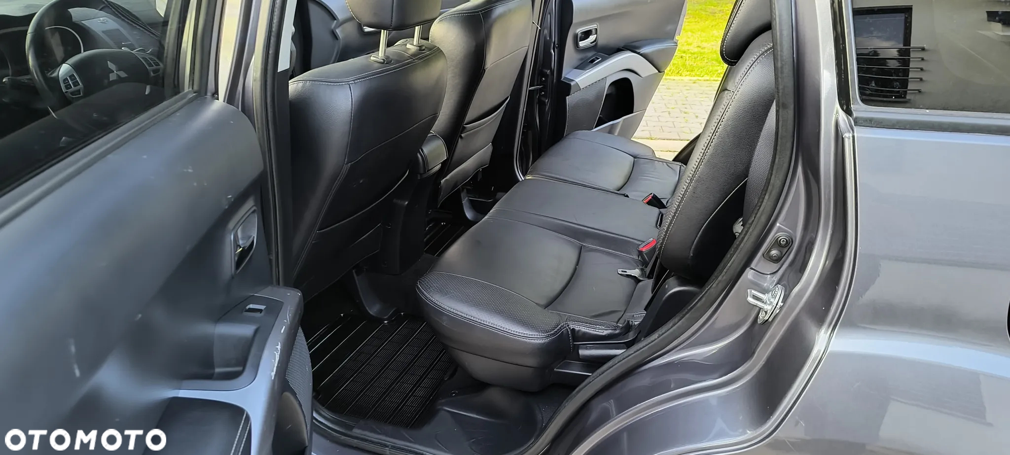 Mitsubishi Outlander 2.4 4WD CVT Intense - 13
