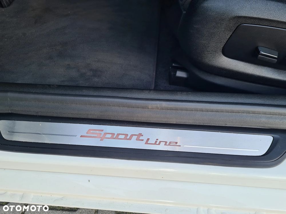 BMW Seria 5 520i Sport Line sport - 17