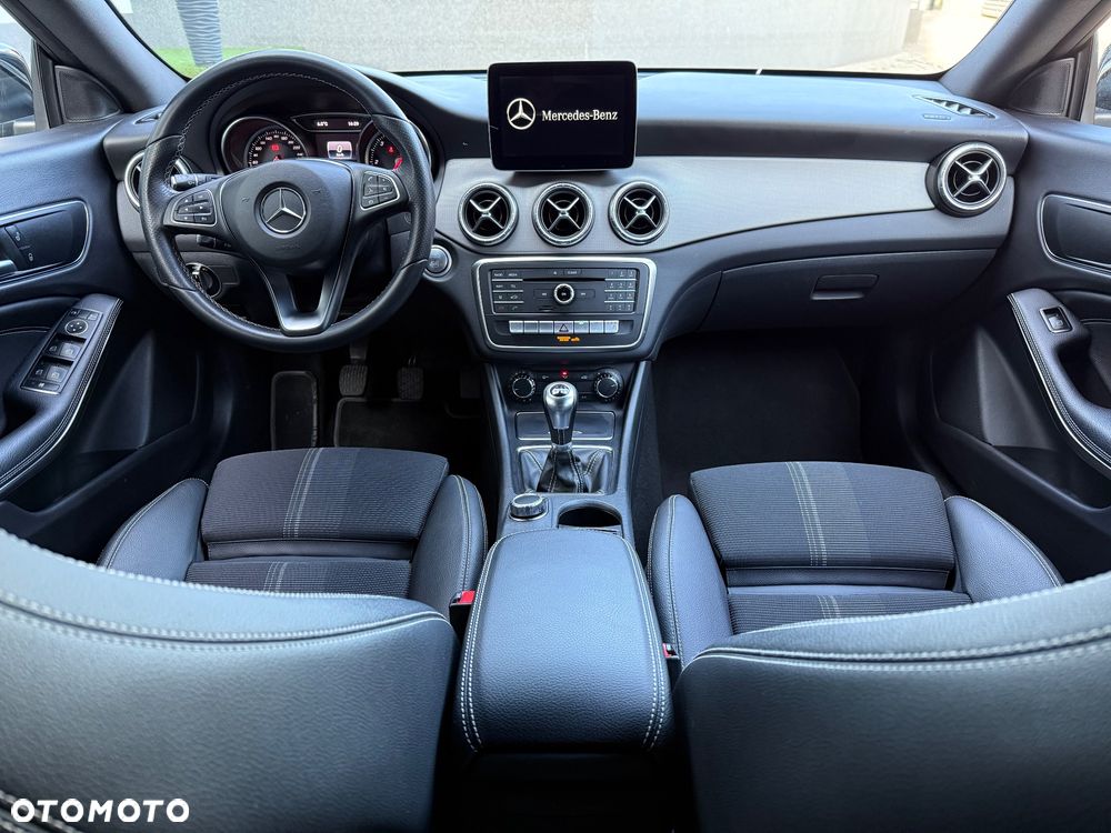 Mercedes-Benz CLA Shooting Brake 180 d BlueEFFICIENCY Edition - 8