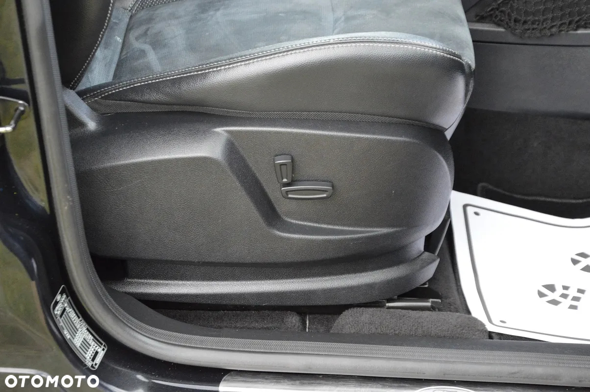 Ford Galaxy 2.0 TDCi Titanium - 33