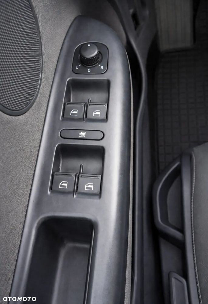 Volkswagen Golf Plus 1.4 TSI Comfortline - 25