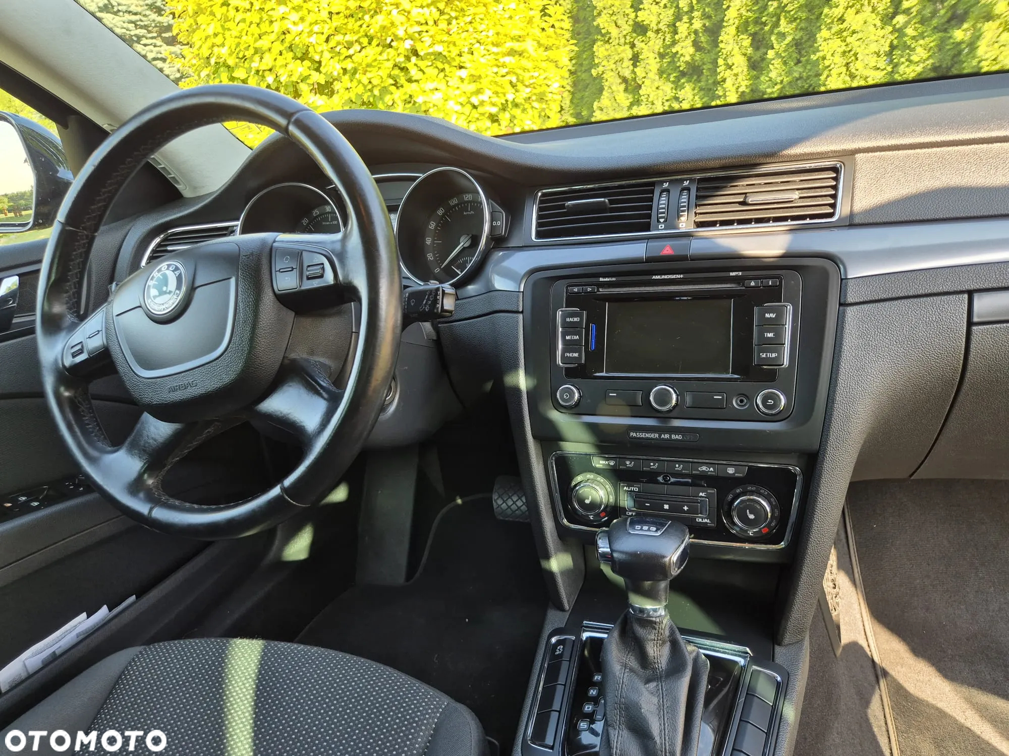 Skoda Superb 2.0 TDI Ambition DSG - 14