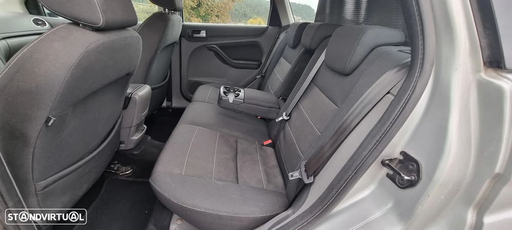 Ford Focus SW 1.6 TDCi Ambiente - 6