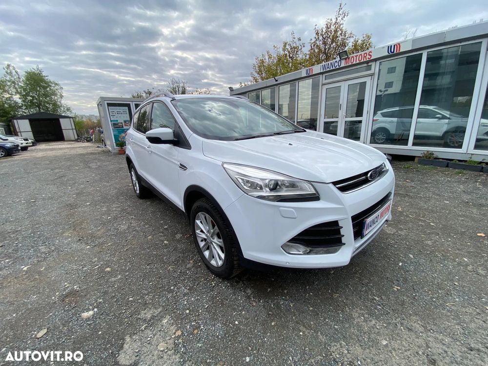 Ford Kuga 2.0 TDCi Powershift 4WD Titanium - 3
