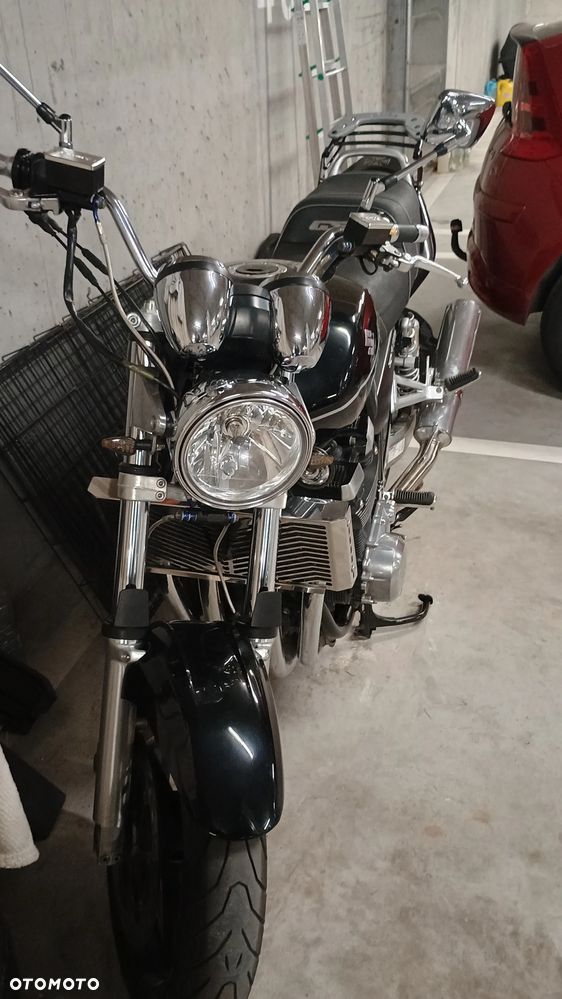Suzuki GSX - 2