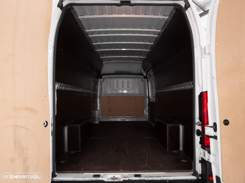 Peugeot Boxer BLUEHDI 435 L4H3 PREMIUM c/iva - 6