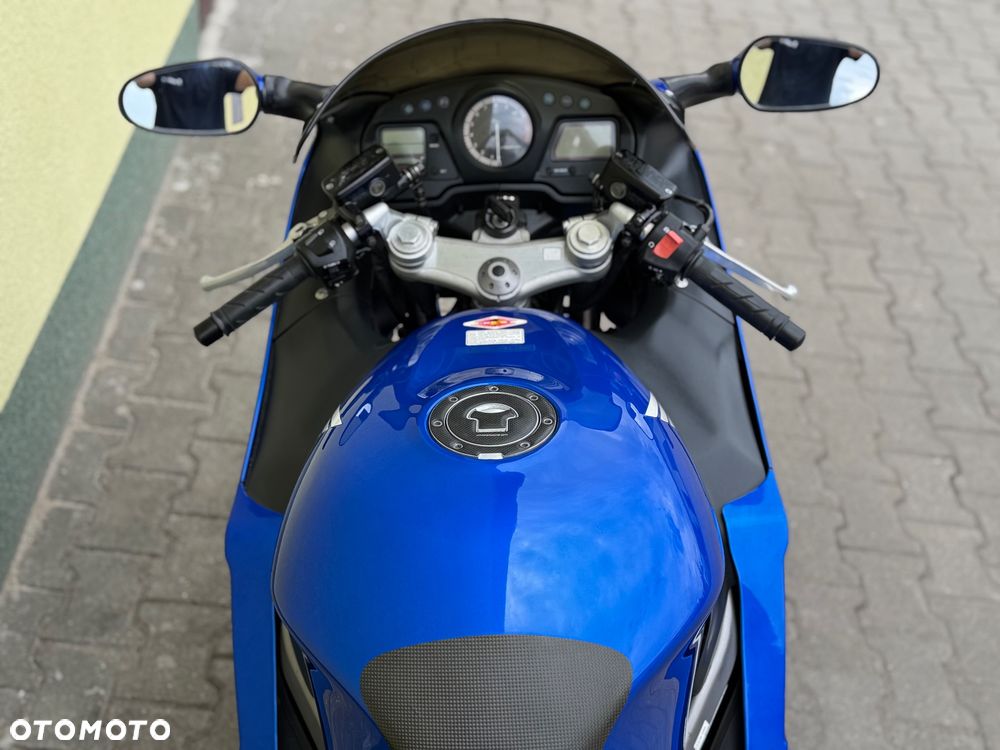 Honda CBR - 18