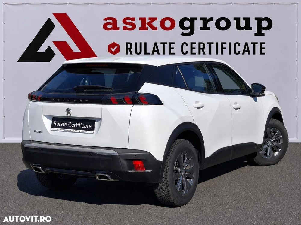 Peugeot 2008 - 11