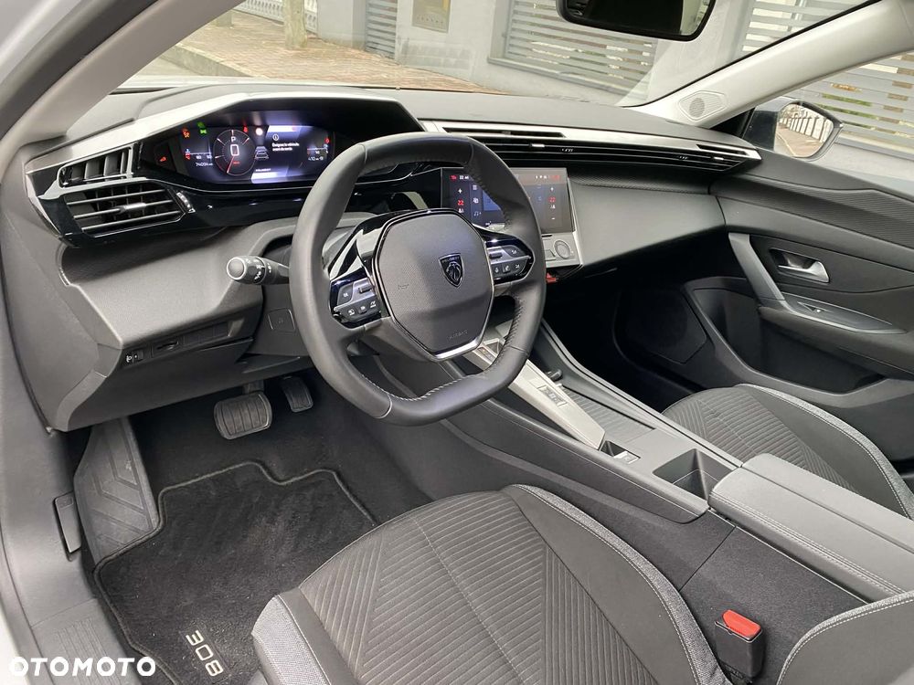 Peugeot 308 PureTech 130 EAT8 Active Pack - 8