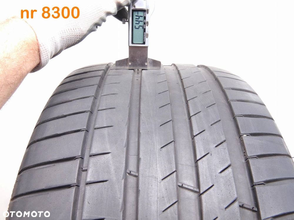 Michelin Pilot Sport 4 255/40 R19 - 2