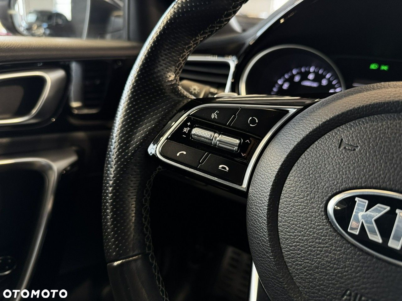Kia ProCeed - 21