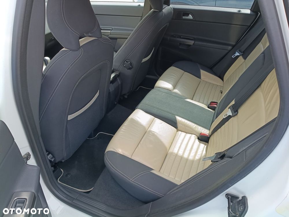 Volvo V50 - 8