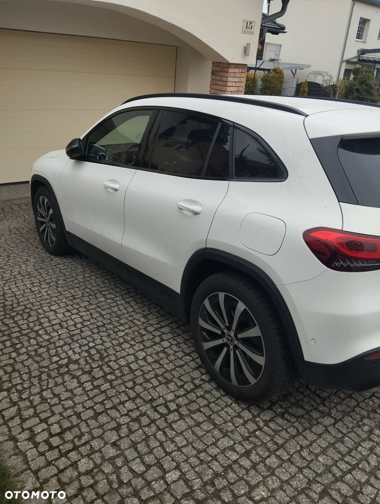 Mercedes-Benz GLA 200 Business Edition - 3