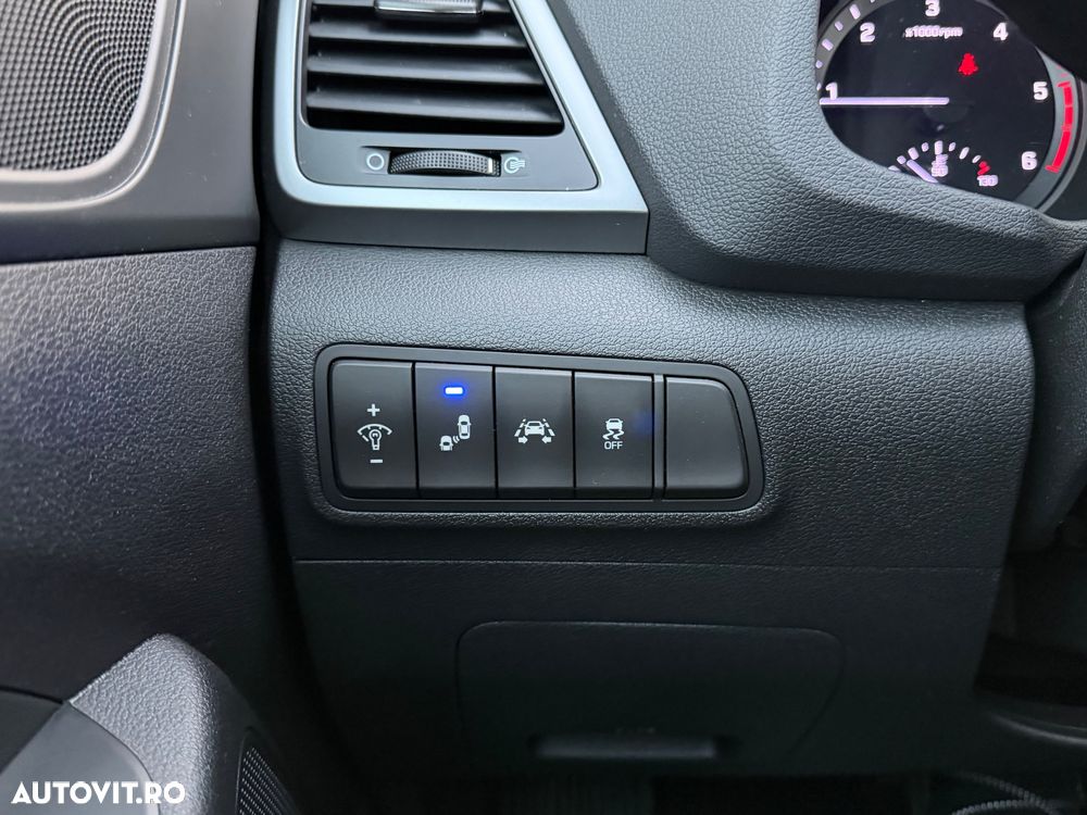 Hyundai Tucson 2.0 CRDI 4WD 6AT Style - 24