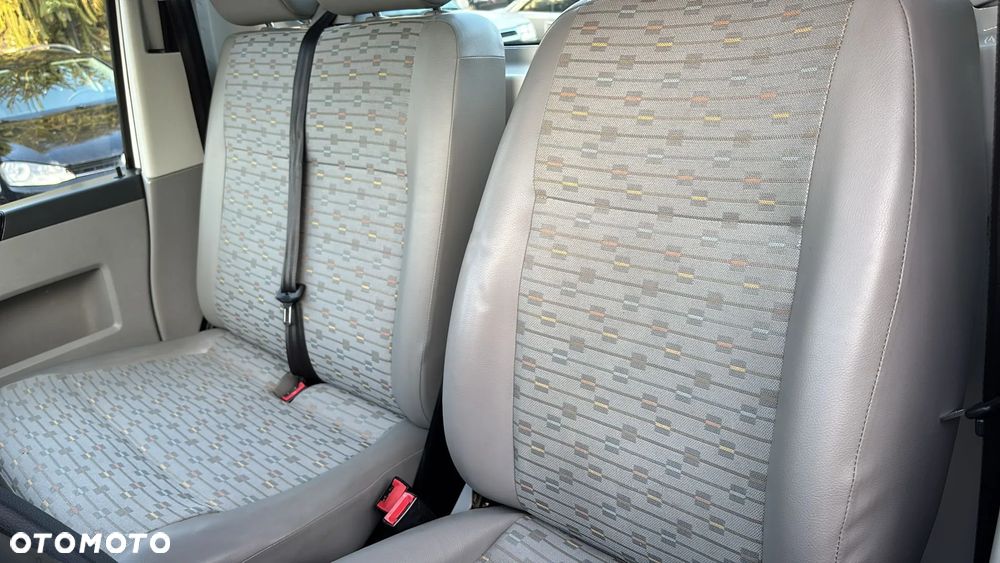 Volkswagen Transporter T5 - 14