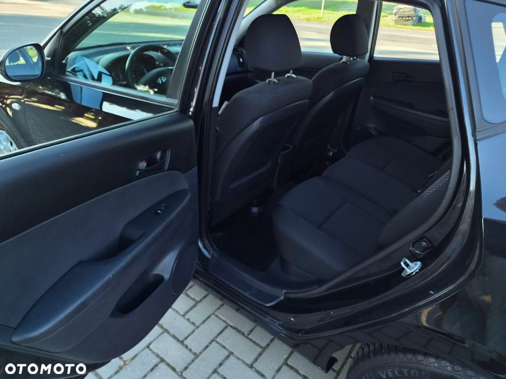 Hyundai i30 1.4 Team 08 - 10
