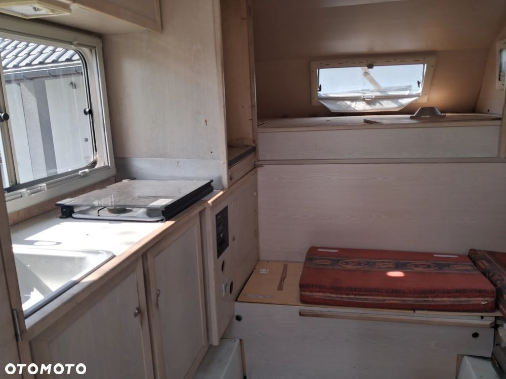 Toyota Hilux polycompsit loge mobile - 6
